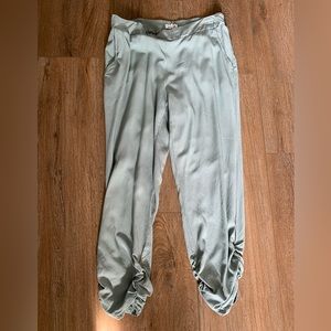 Carve Designs Avery beach pants olive